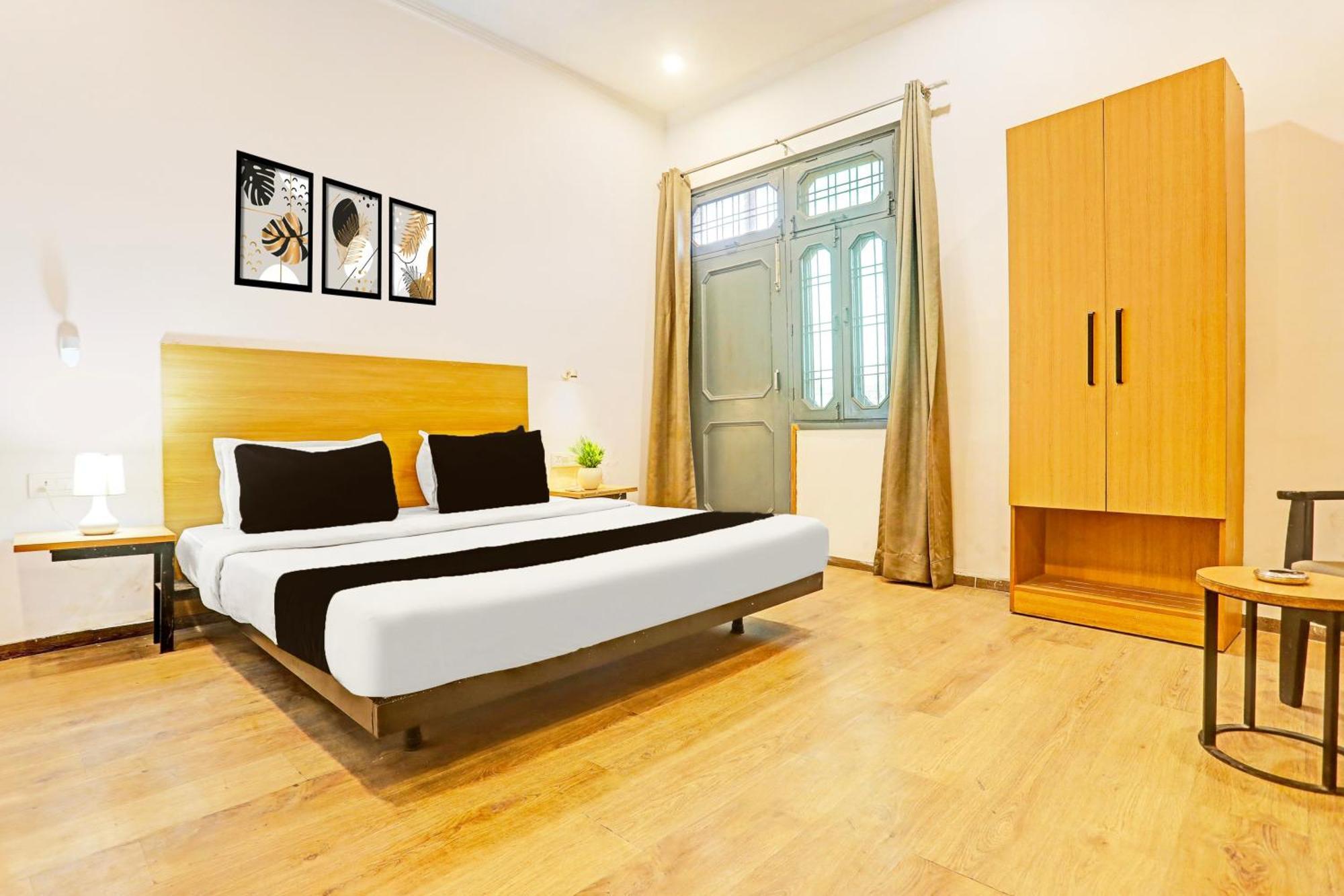 Super Townhouse Vijay Khand Gomti Nagar Lucknow Eksteriør bilde