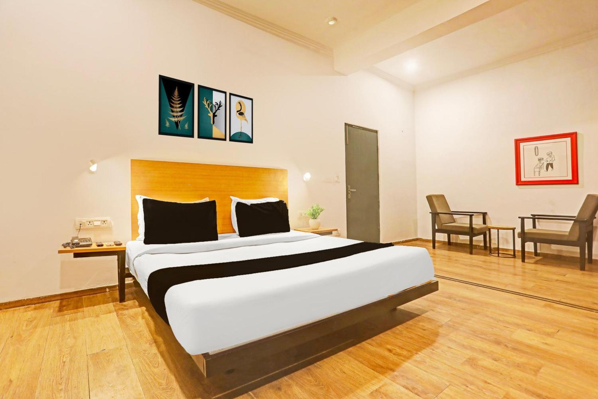 Super Townhouse Vijay Khand Gomti Nagar Lucknow Eksteriør bilde